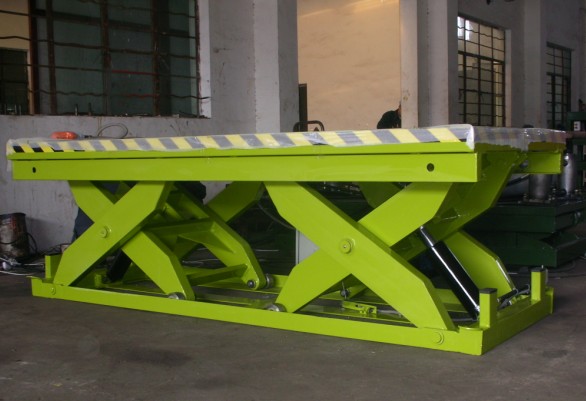 液壓升降平臺(tái)